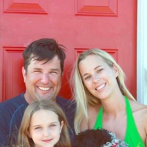 Poshmom seeks sanity via clothes.